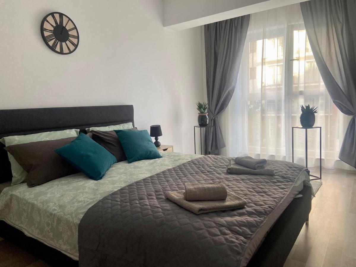 Divany Apartaments - Coresi Mall Brašov Exteriér fotografie