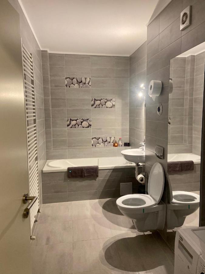 Divany Apartaments - Coresi Mall Brašov Exteriér fotografie